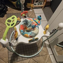 Baby Activity Center Jumper Clean 