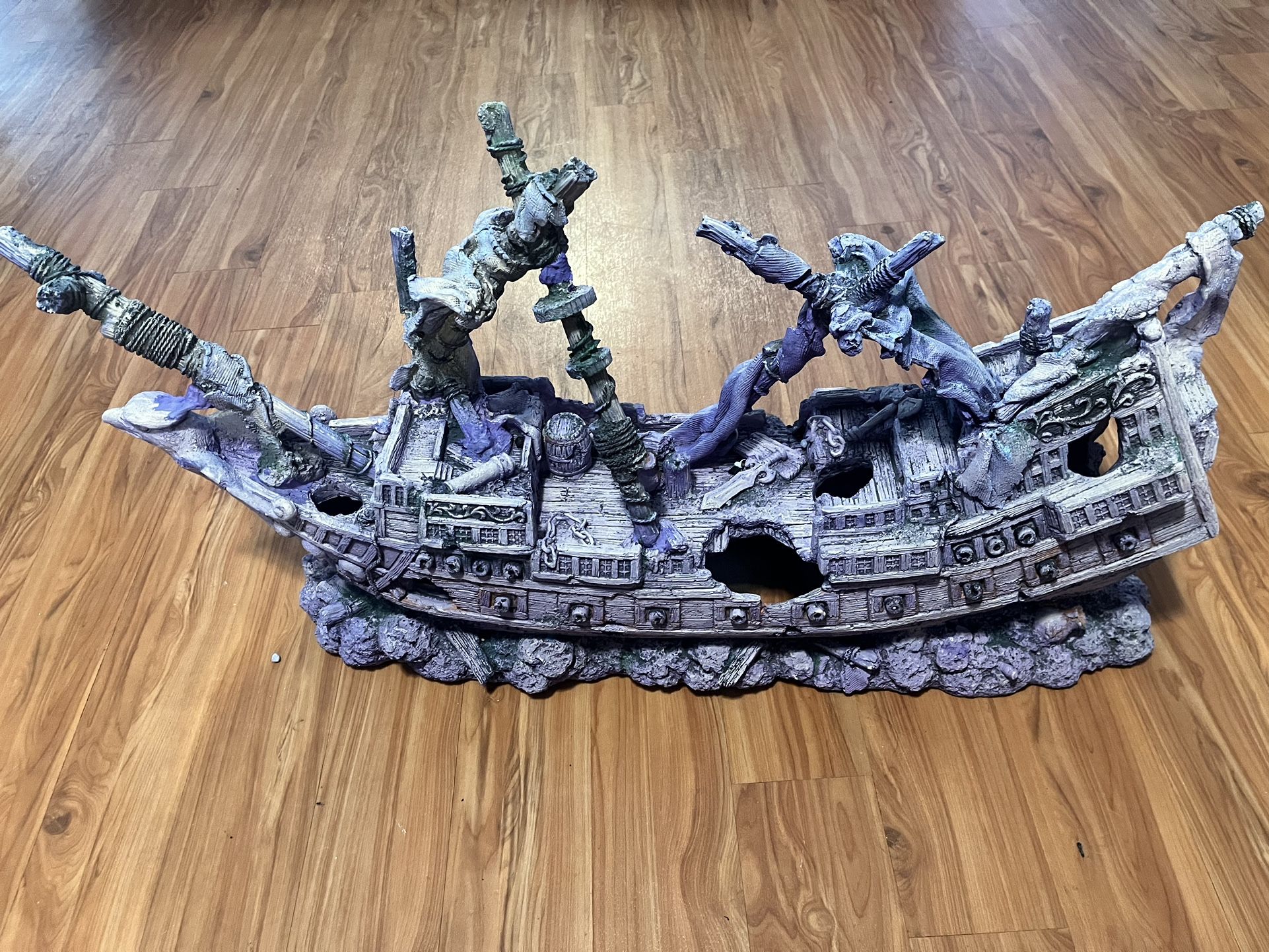 Fish Tank Ship
