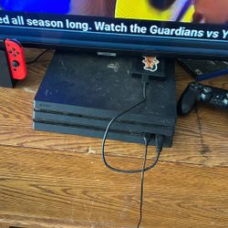 PS4 W/ 2 Controllers