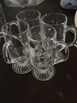 Glass cups with handle