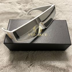 SUNGLASSES FOR SALE ✅🔥