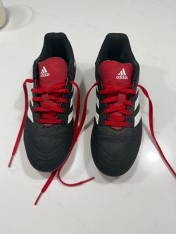 Soccer cleats size 5 kids