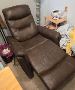 Recliner rocker