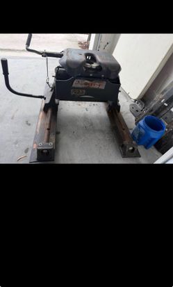 Tow Hitch - 5th wheel