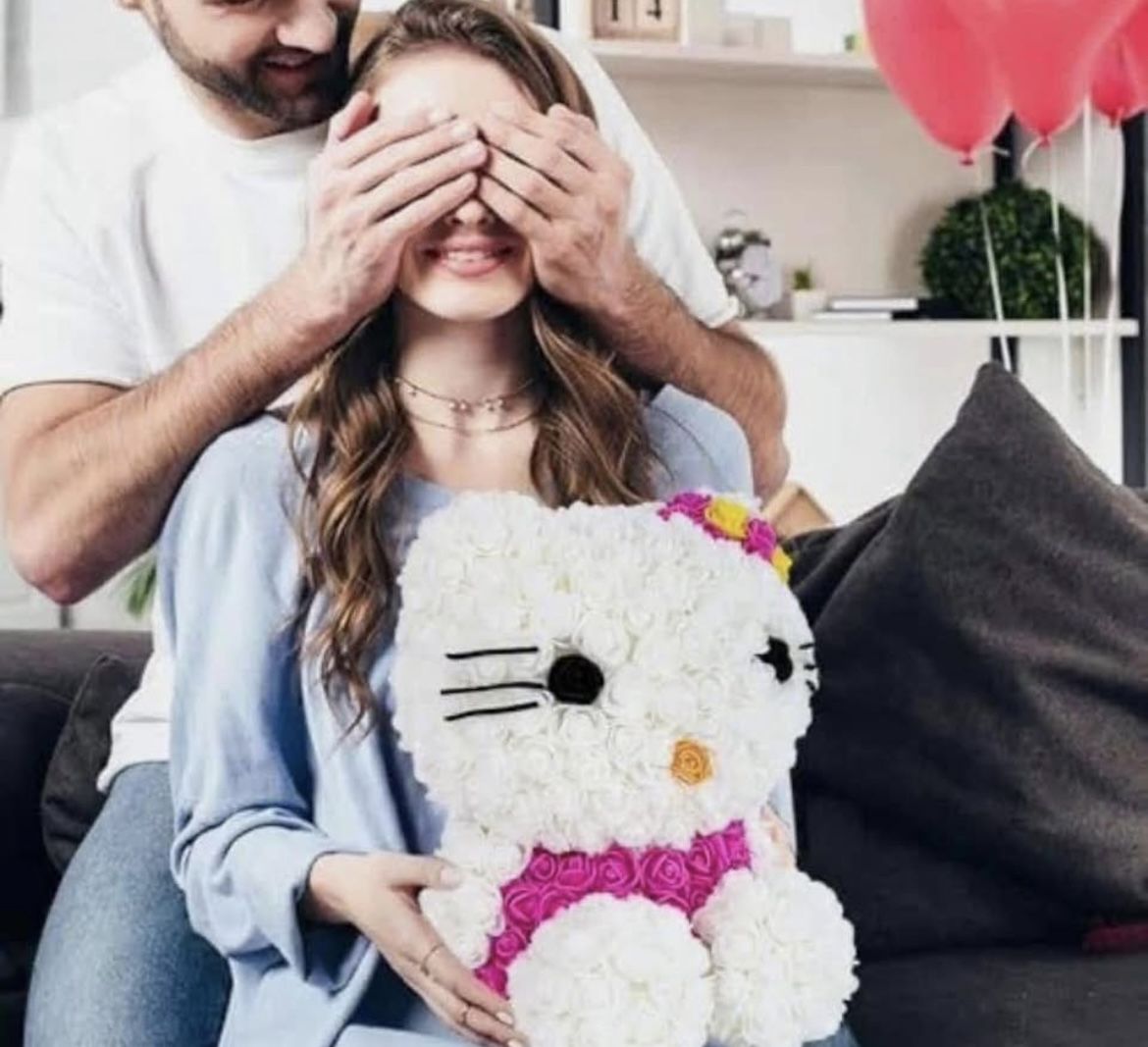 Hello Kitty Flowers Valentines Gift