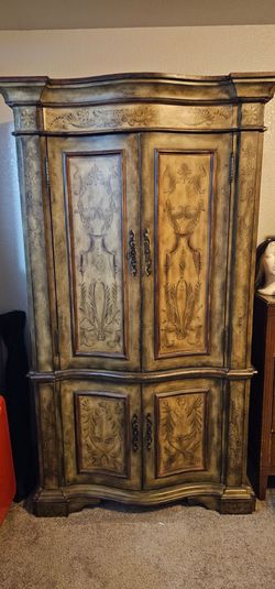 Hooker Seven Seas Armoire