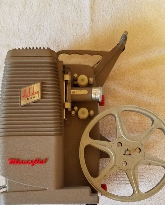 Vintage Mansfield Holiday Model 501 8MM Movie Projector RARE