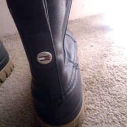 Tommy Hilfiger Boots Size 8