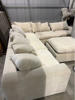 Sereen 6-Piece Sectional with Ottaman