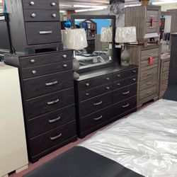 🇺🇸HUGE Ashley Furniture Blowout Sale!🇺🇸Brand New 7PC Queen Size Bedroom Set! $50 Down Takes It Home Today!
