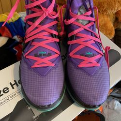 LeBron XIX
