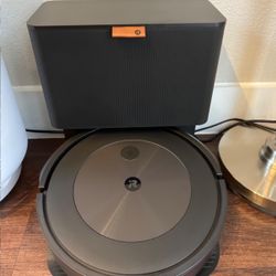 iRobot Roomba j6+ Self-Emptying Robot Vacuum 