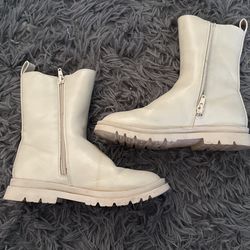 Cotton on Kids boots