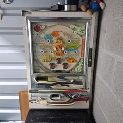 Japanese Pinball Machine 