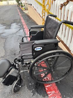 Drive Medical Cruiser III Wheelchair