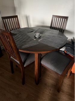 Dinning Room Table