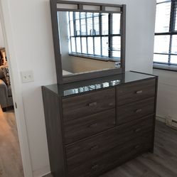 Six Drawer Dresser With Mirror