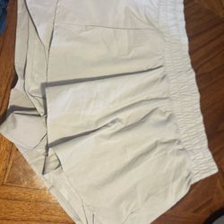 AVIA Medium Shorts (light gray)