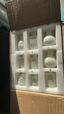 22 opal color bud vases