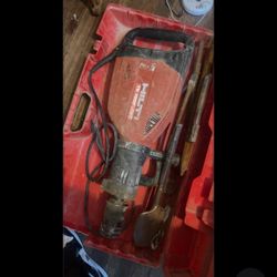 Hilti Te 1000 Demolition Hammer 