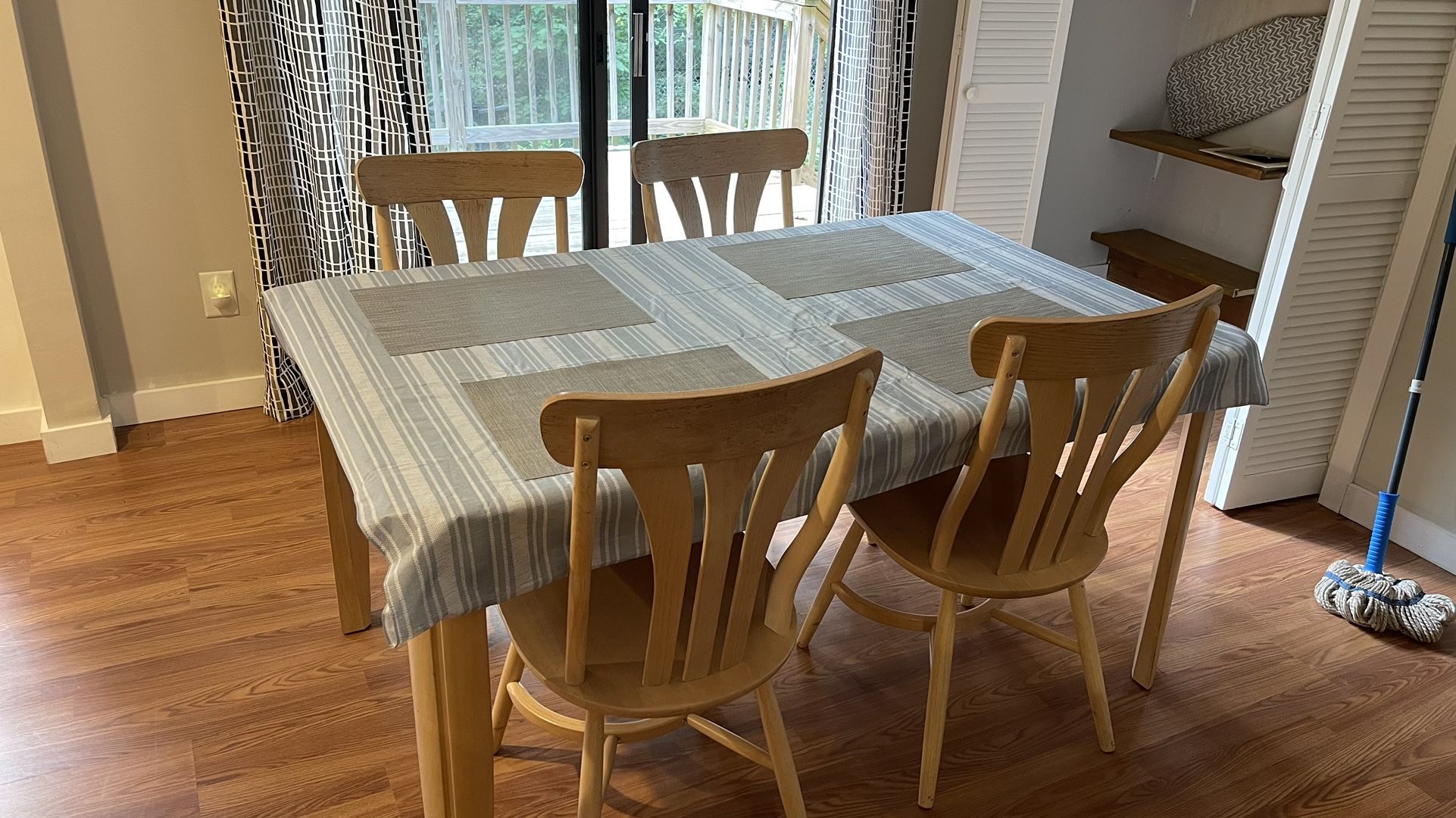 Dinning Table Set