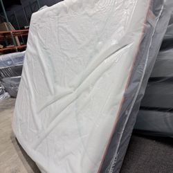 LAST CHANCE 🚀 KING MATTRESS TEMPURPEDIC LUXEADAPT FIRM $1099