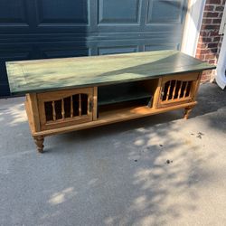 Coffee / Center Table 