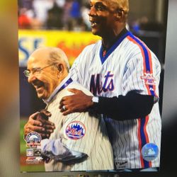 An Official MLB Photo Of Yogi Berra And Darryl Strawberry Without An Autograph