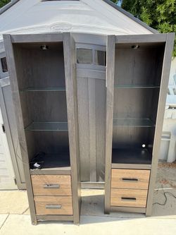 Display and storage cabinets
