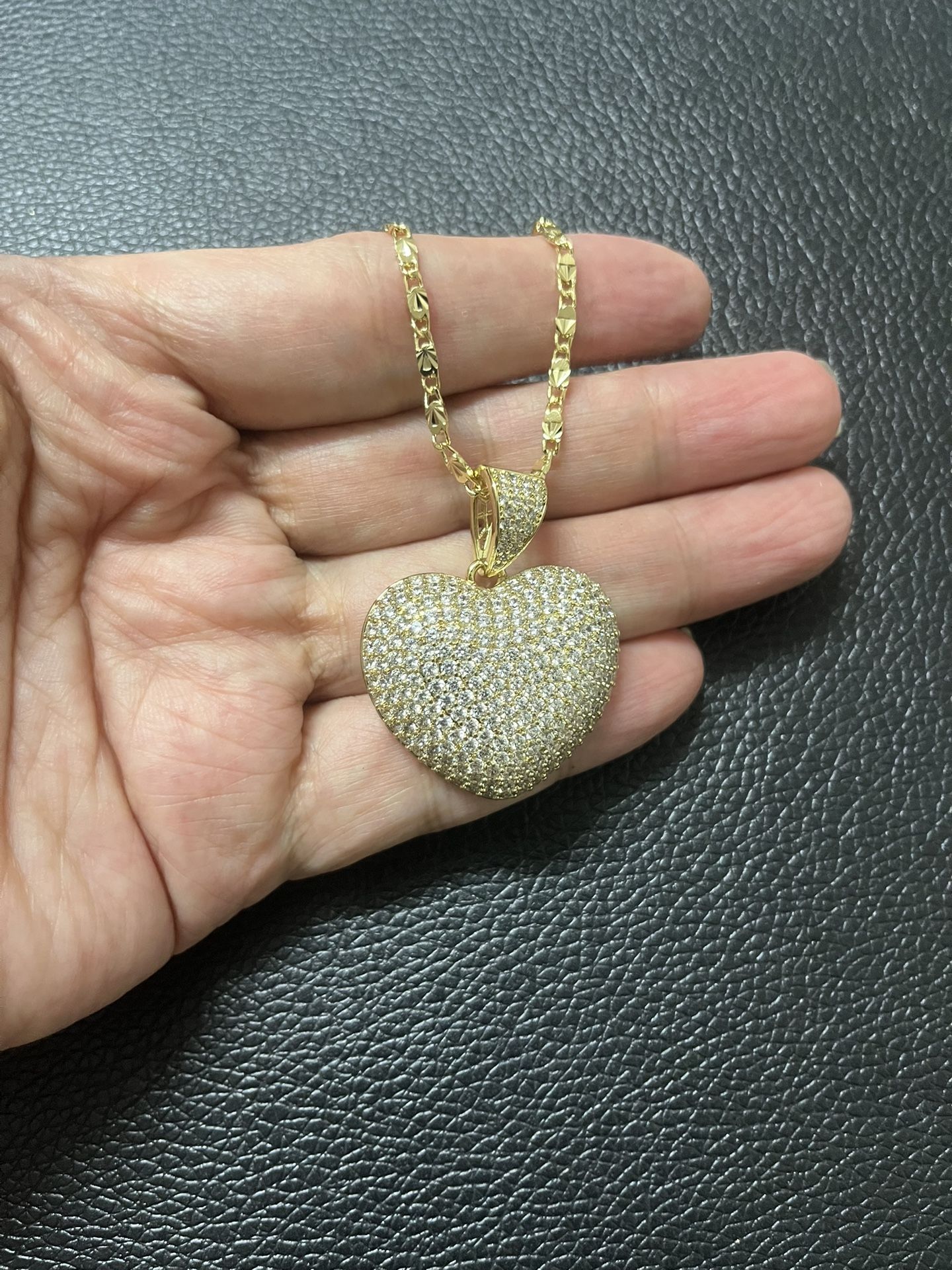 14 K Yellow Gold Plated Heart ❤️ Pendant With Chain.