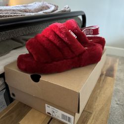 Ugg Slippers Size 7W