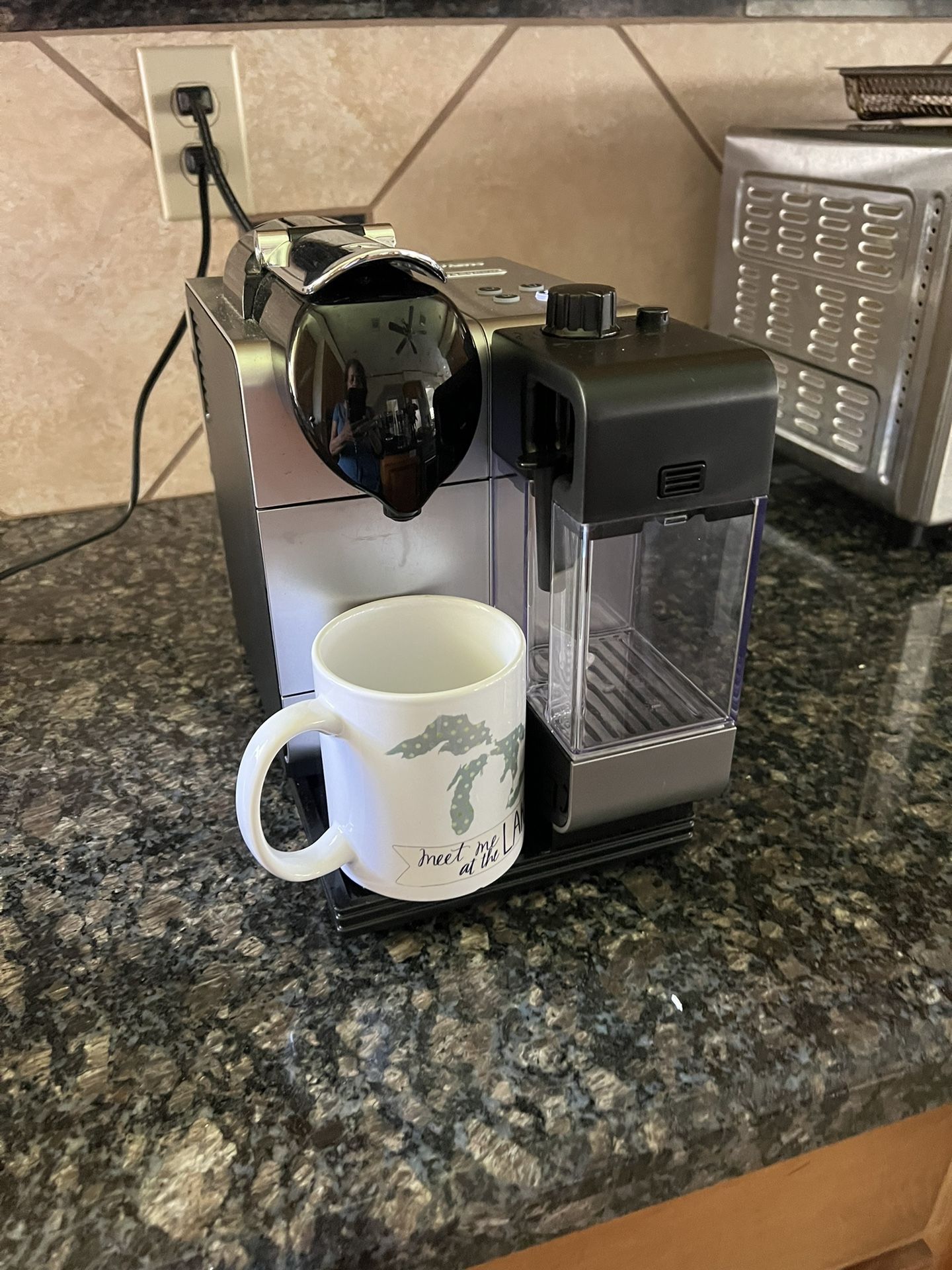 DeLonghi/Nespresso EN520SL Lattissima Plus Capsule Espresso