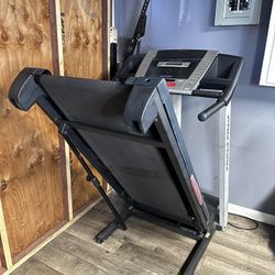 Treadmill 