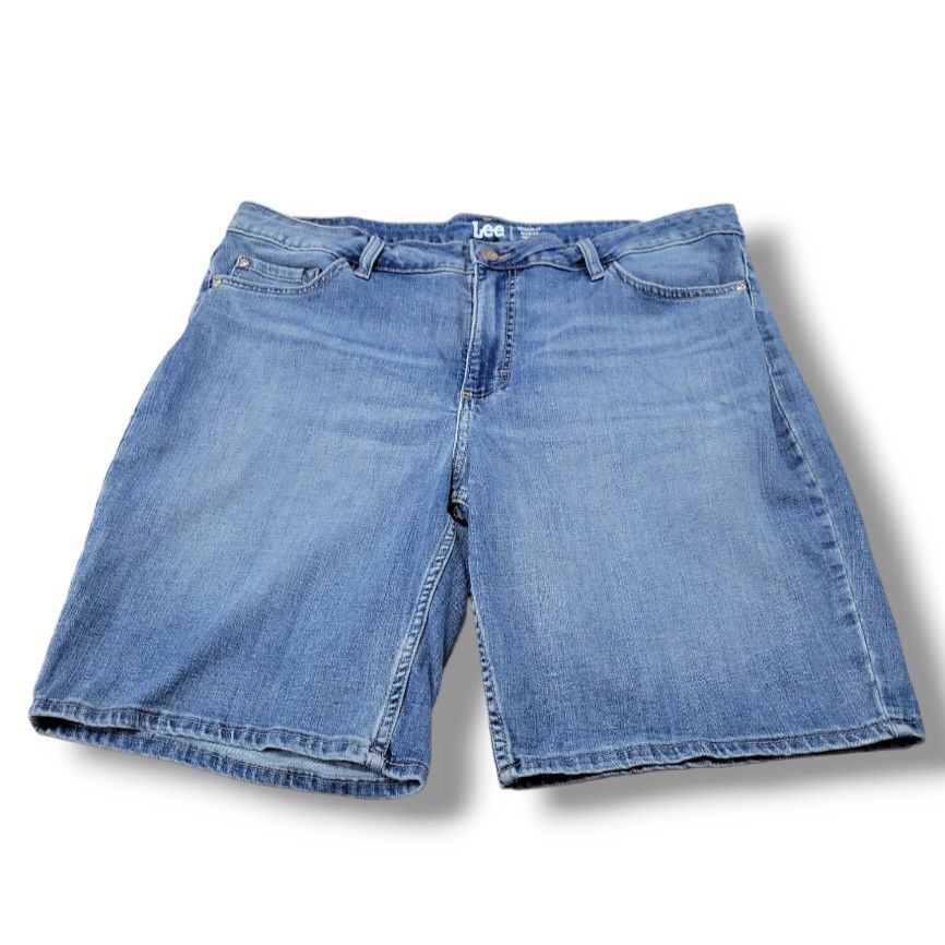 Lee Shorts Size 20 M W40"L10" Lee Regular Fit Bermuda Mid Rise Shorts Blue Denim Shorts Measurements In Description 