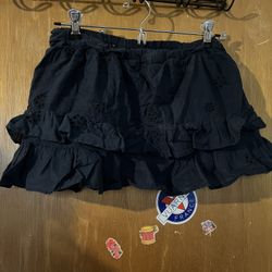 Hollister Eyelet Tiered Ruffle Mini Skirt