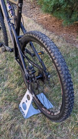 Santa Cruz Blur LT, 160mm Fork, 140mm Rear Travel - Size Large for