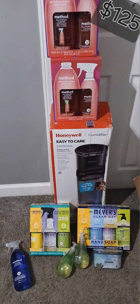 New inbox honeywell humidifer
meyers multi surface cleaner and hand soap
2 boxes of method cleaner and soap ....all new...$125 pick up in greenville