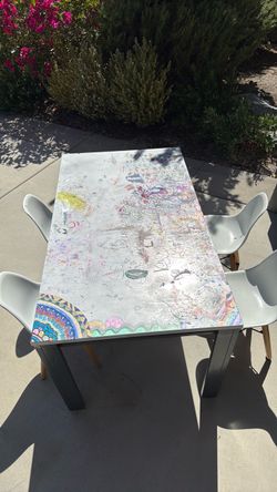 Free pickup! Kids Dining Table with Chairs Set