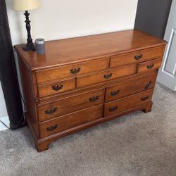 Free dresser