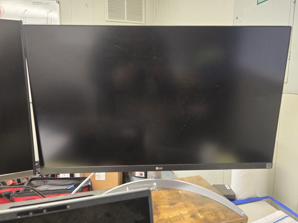 Samsung 27" Curved Monitor