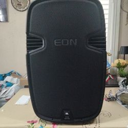 Bocina JBL 515xt