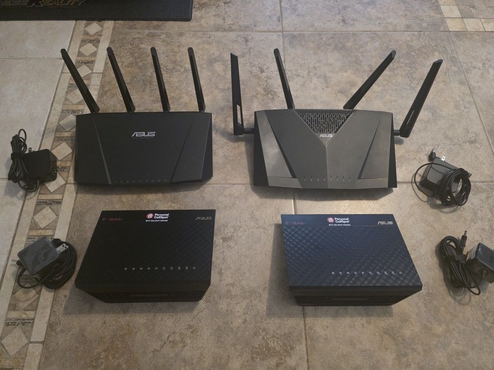4 Asus Routers 