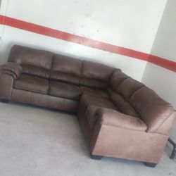 Nice Sectional Couch 