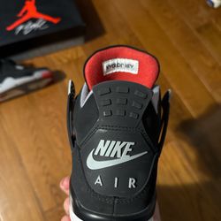 Jordan 4