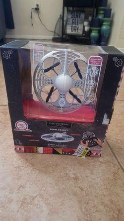 FAO Schwarz Glow Drone RC UFO