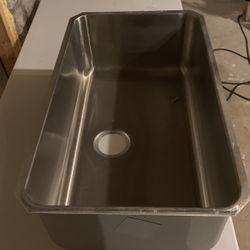 Elkay 30” Sink