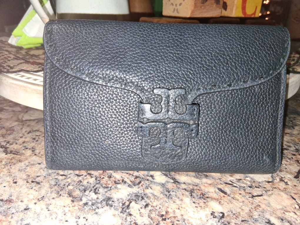 Good Used CONDITION Tory Burch WALLET 
