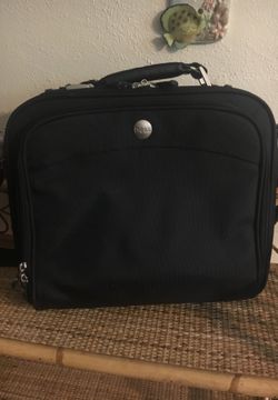 **NEW DELL LAPTOP CARRY CASE-- 15.6" COMPUTER CAPABLE