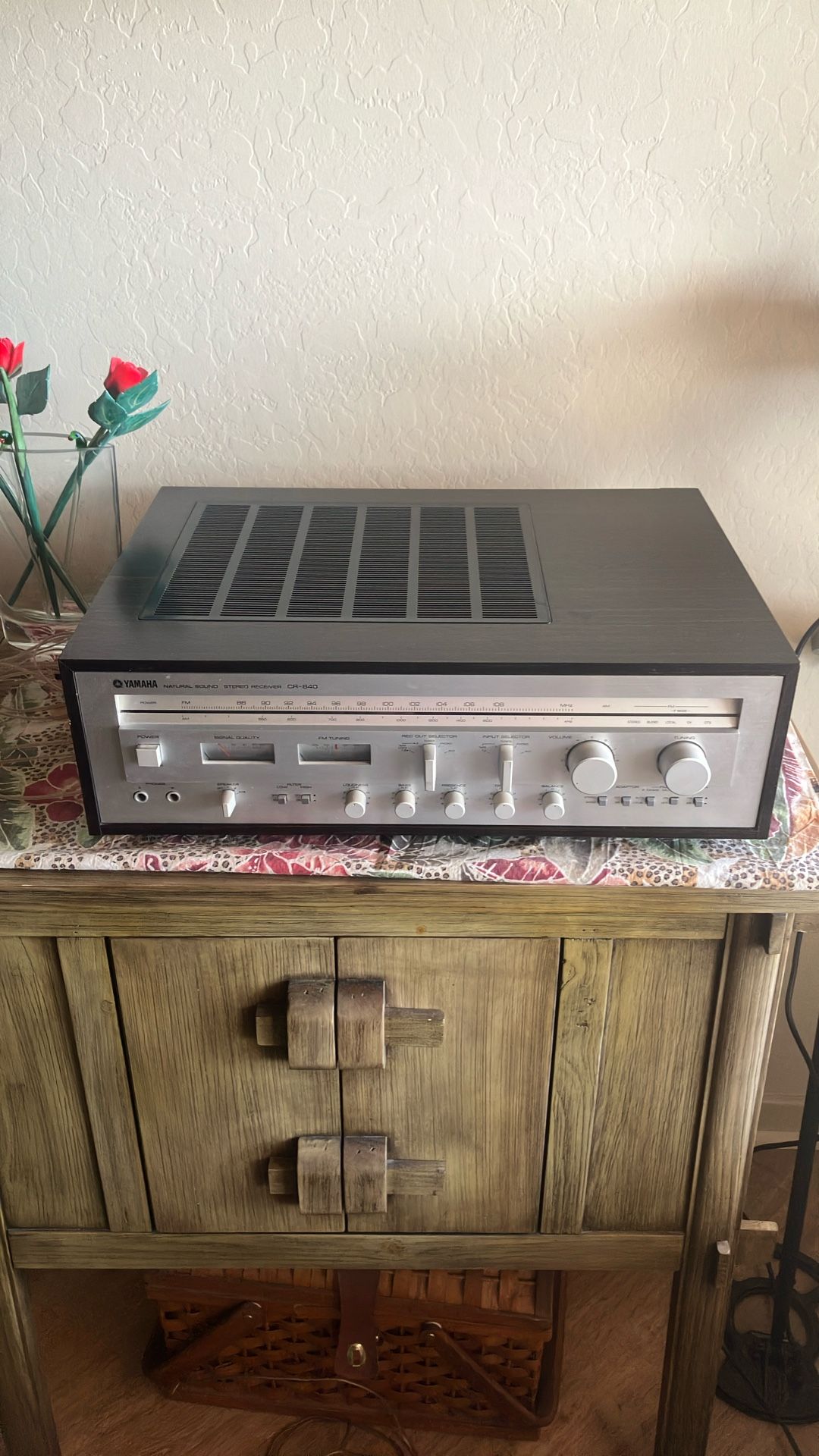 Yamaha CR840 2 Channel Analog FM/AM Stereo Reciever