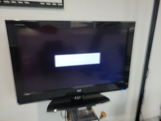 32" TV - Works Fine - No Remote / Not A Smart TV